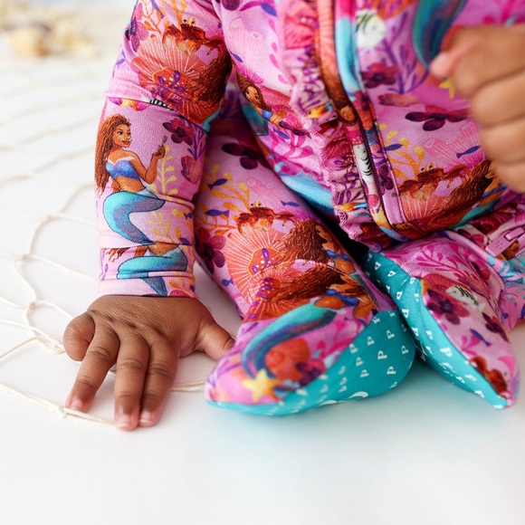NWT The Little Mermaid Ariel Footie Ruffled Zippered One Piece - 12 -18 months - Picture 3 of 5